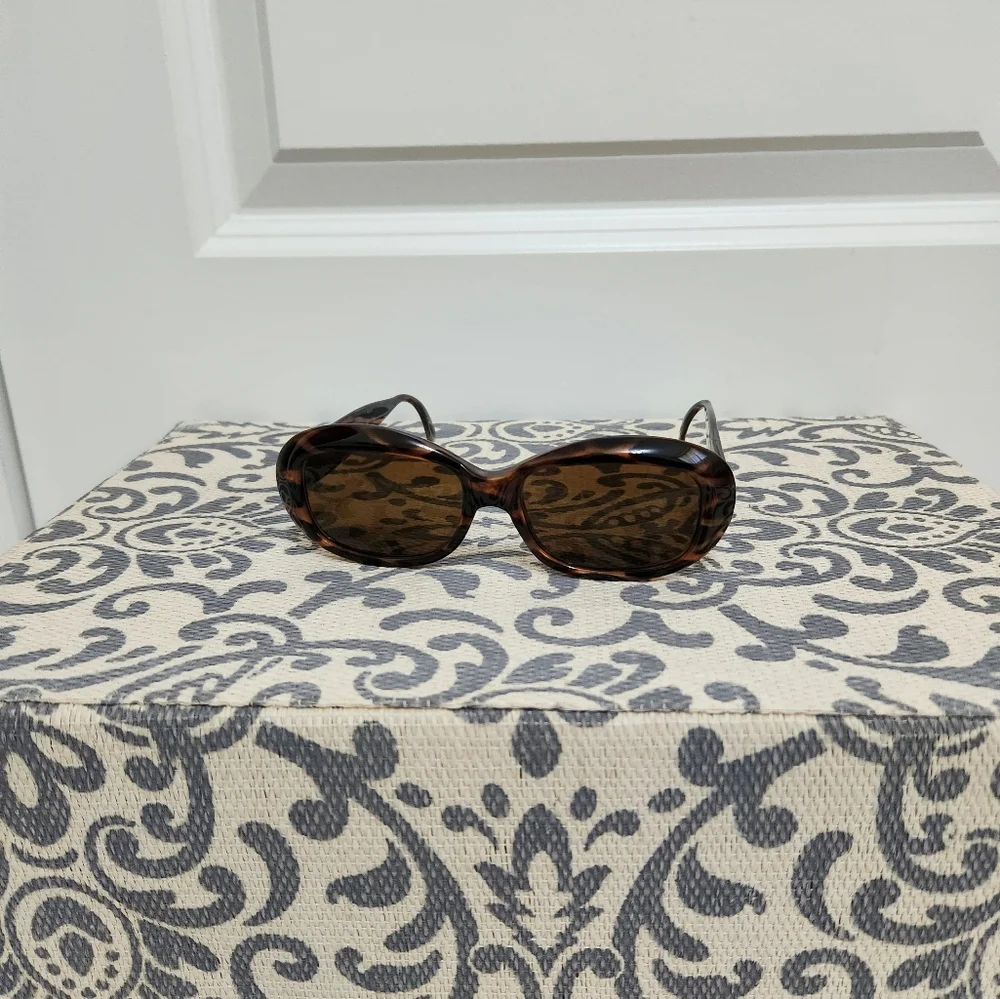 Vintage Ellen Tracy  Brown Oval Sunglasses - Picture 7 of 7